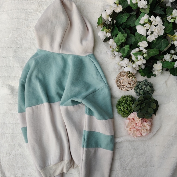 NEW Green colorblock plant hoodie - Picture 2 of 2